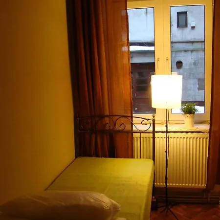 Hostel Hostelik Wiktorianski *